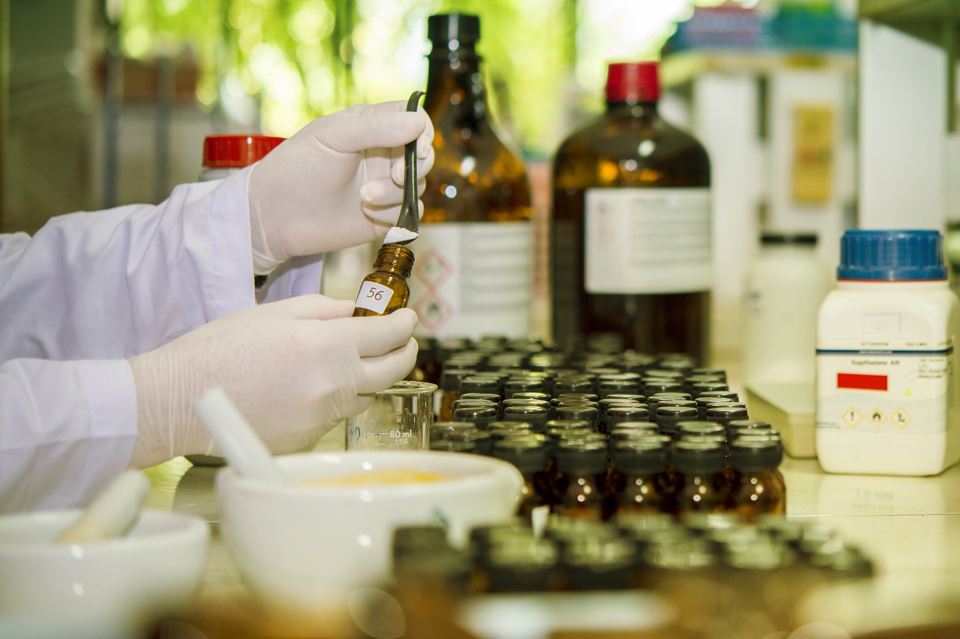 Explore bleach-stable fragrances for household and industrial products